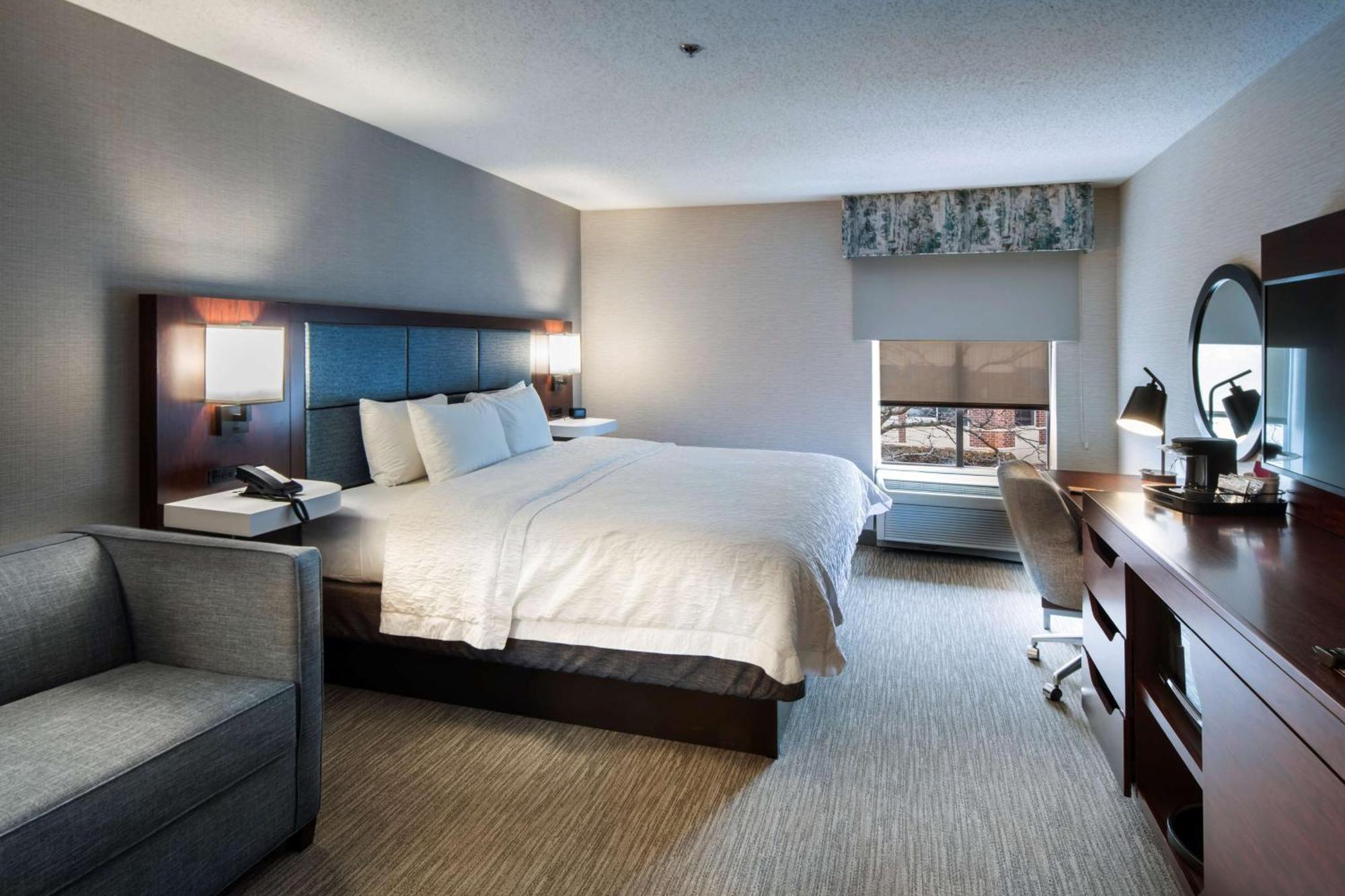 Hampton Inn & Suites Линкольншир Экстерьер фото