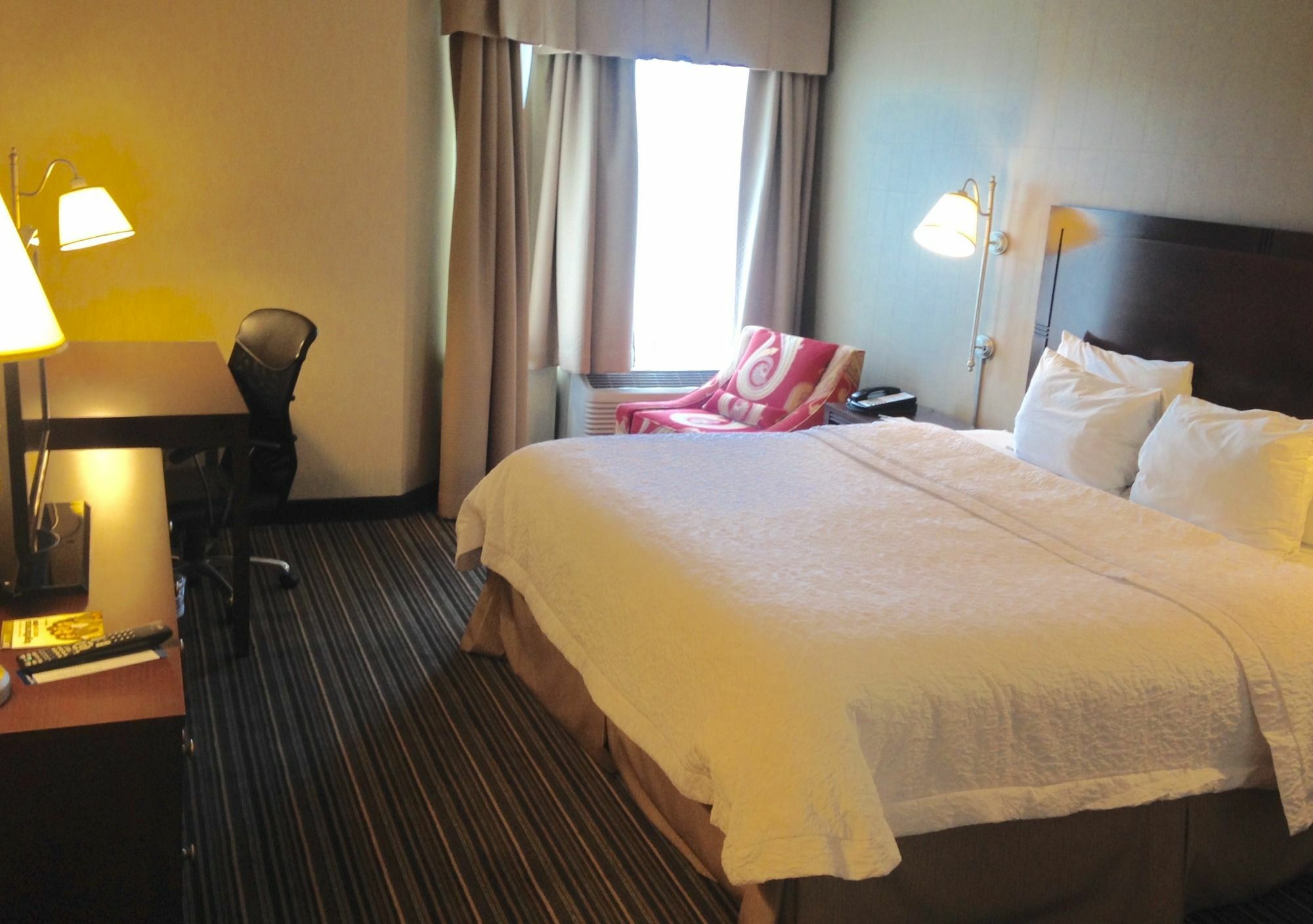 Hampton Inn & Suites Линкольншир Экстерьер фото